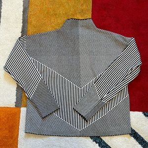 EUC Cynthia Rowley black and white funnel neck sweater size M